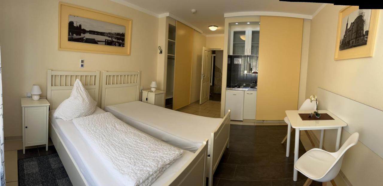 Pension Corona Forst  Экстерьер фото